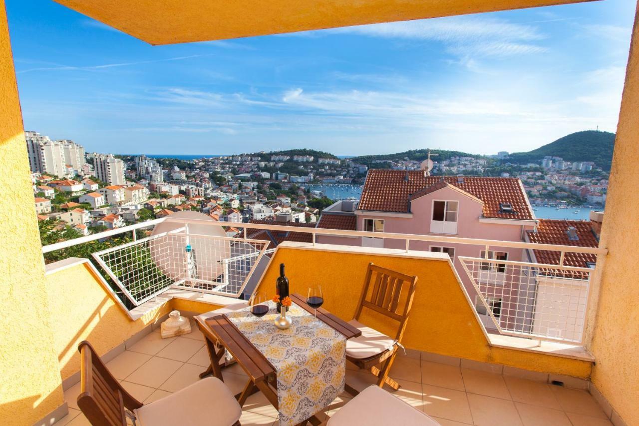 Two Bedroom Apartment With Sea View & Balcony ดูบรอฟนิก ภายนอก รูปภาพ